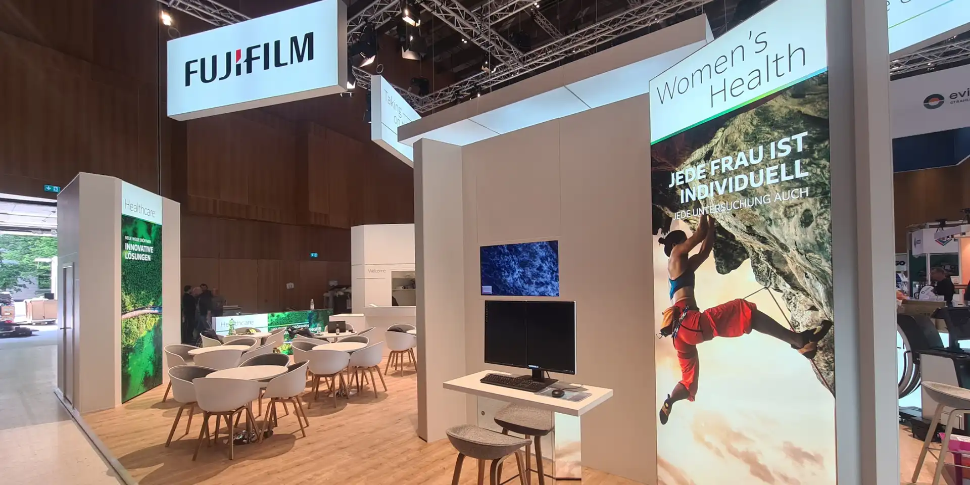 Messestand Fujifilm