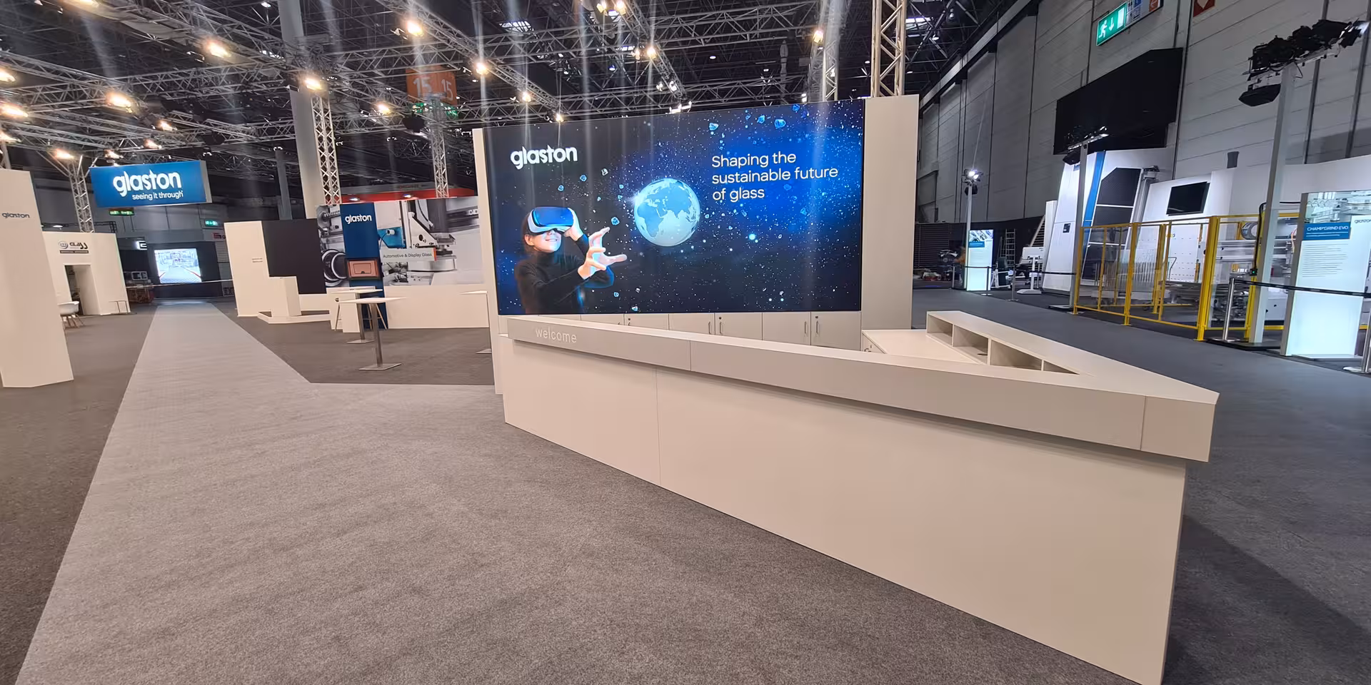Messestand Glaston
